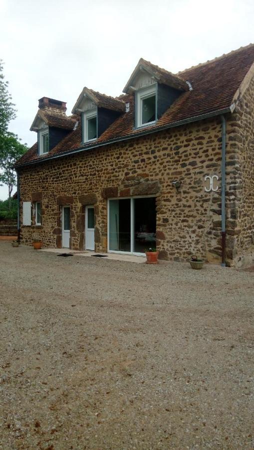 Maison En Pierre De Pays Ségrie 외부 사진